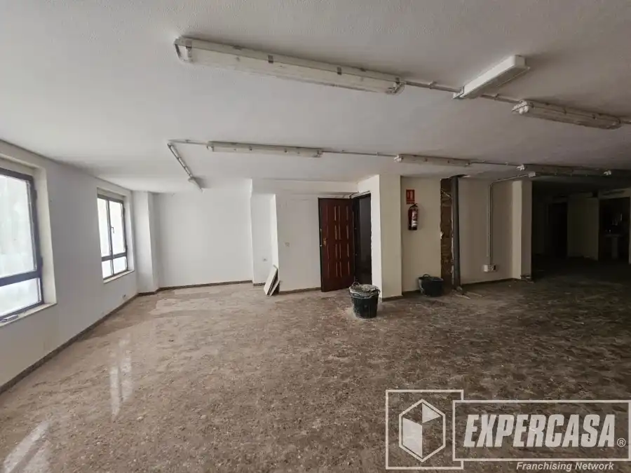 Oficina en venda a Silla