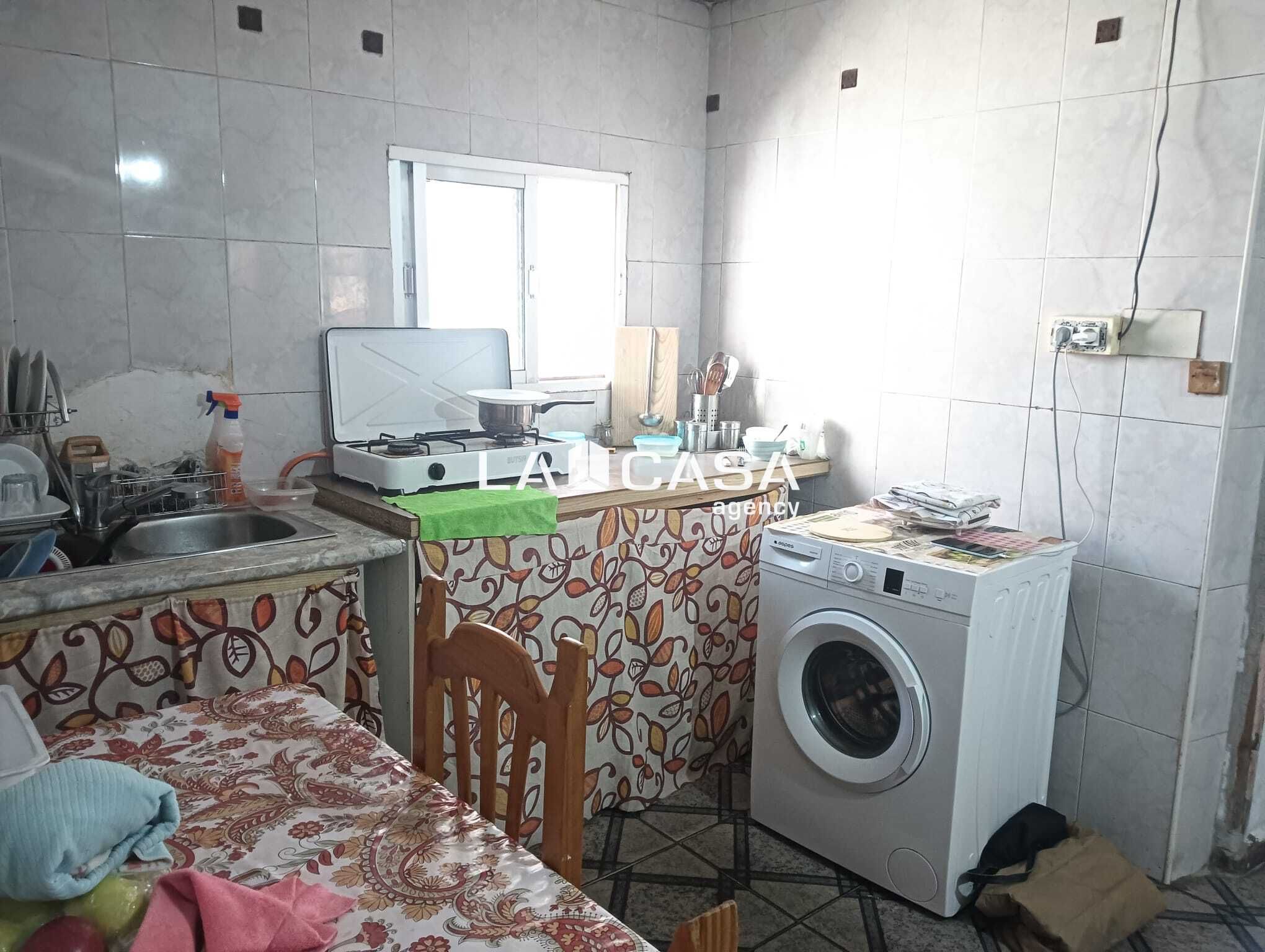 Kitchen of House or chalet for sale in Algeciras  with Balcony