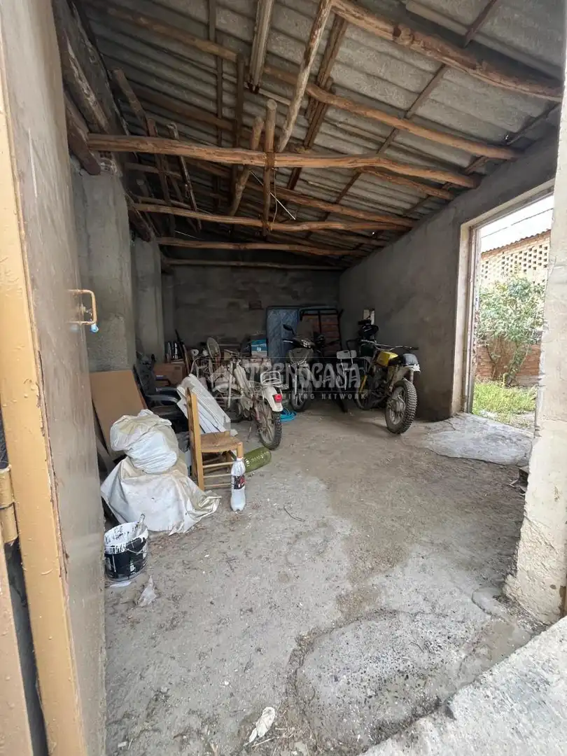 Industrial land for sale in Alhendín