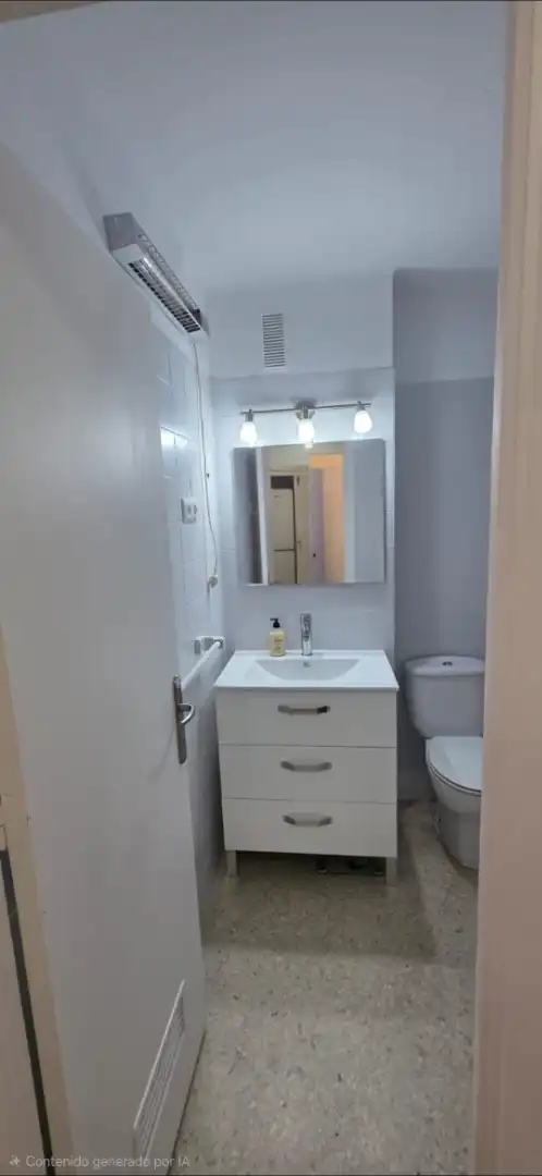 Bathroom of Study for rent in Torrox  with Air Conditioner, Heating and Furnished