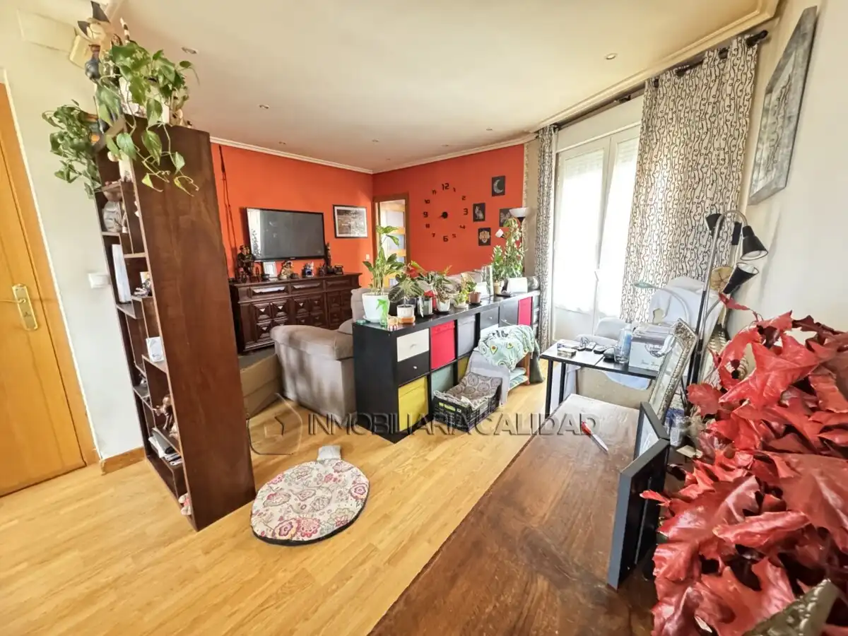 Sala de estar de Piso en venta en Burgos con Calefacción y Trastero