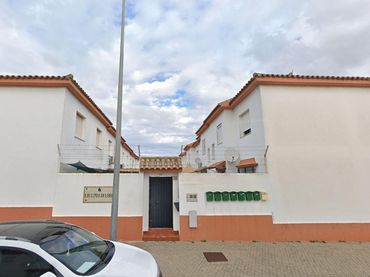 Casa a schiera in vendita a Calle ALHELI 1