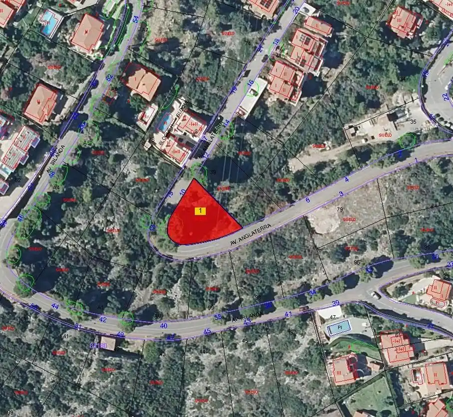 Terrenos y solares en venta en Avenida de Anglaterra 10