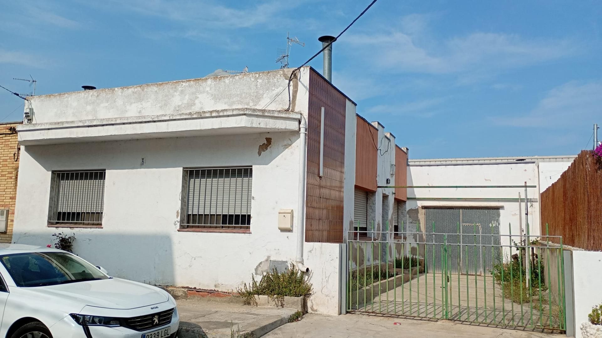 Vista exterior de Casa o chalet en venta en Deltebre con Calefacción y Terraza