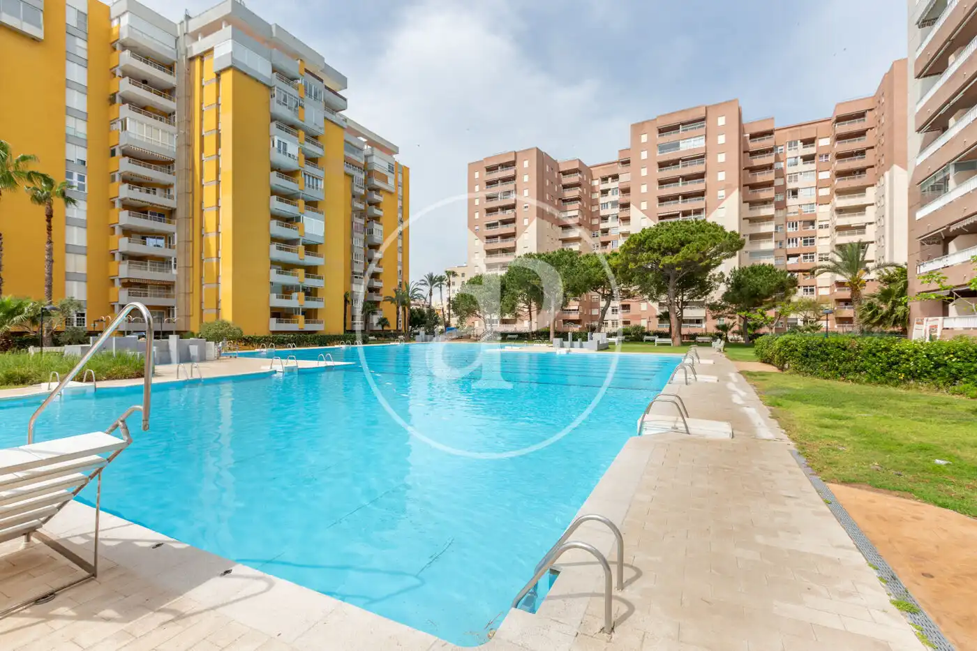 Swimming pool of Flat for rent in Canet d'En Berenguer  with Air Conditioner, Heating and Private garden