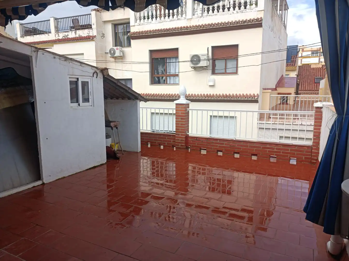 Vista exterior de Casa o chalet en venta en Vélez-Málaga con Aire acondicionado, Terraza y Amueblado