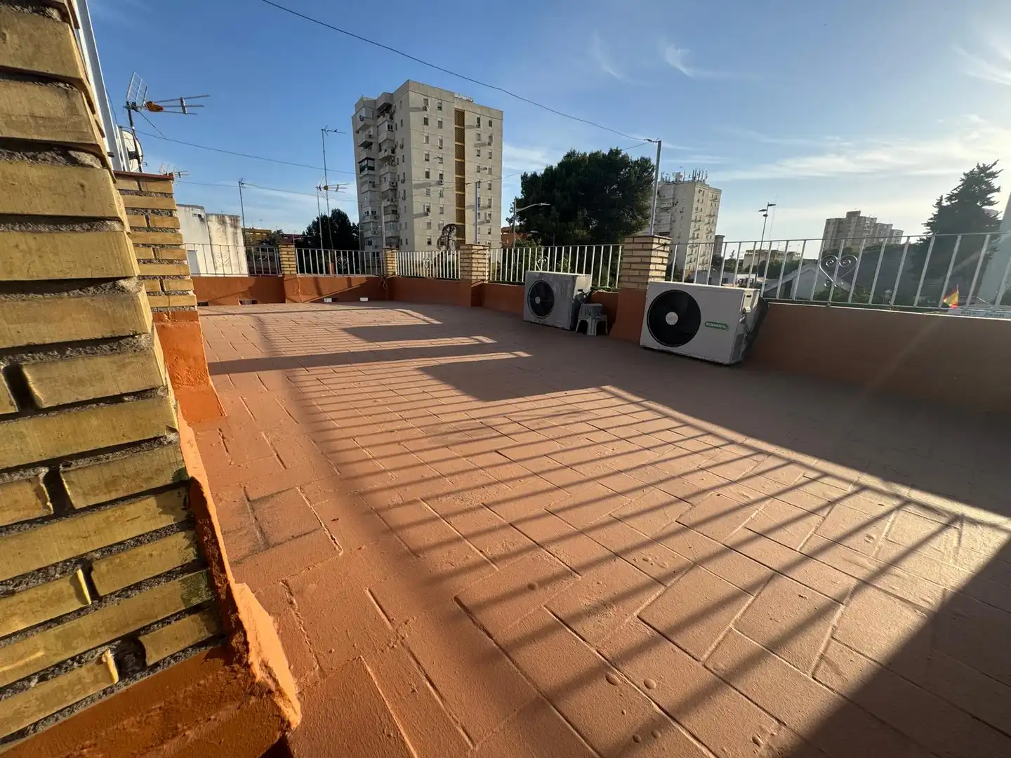 Terrassa de Casa o xalet en venda en Sevilla amb Traster