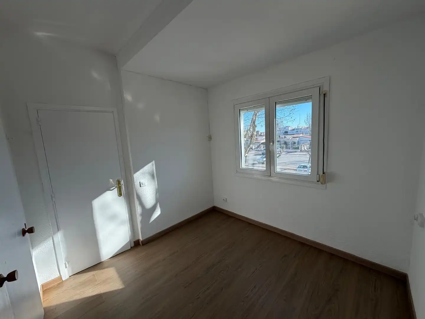 Dormitori de Apartament en venda en Empuriabrava amb Terrassa