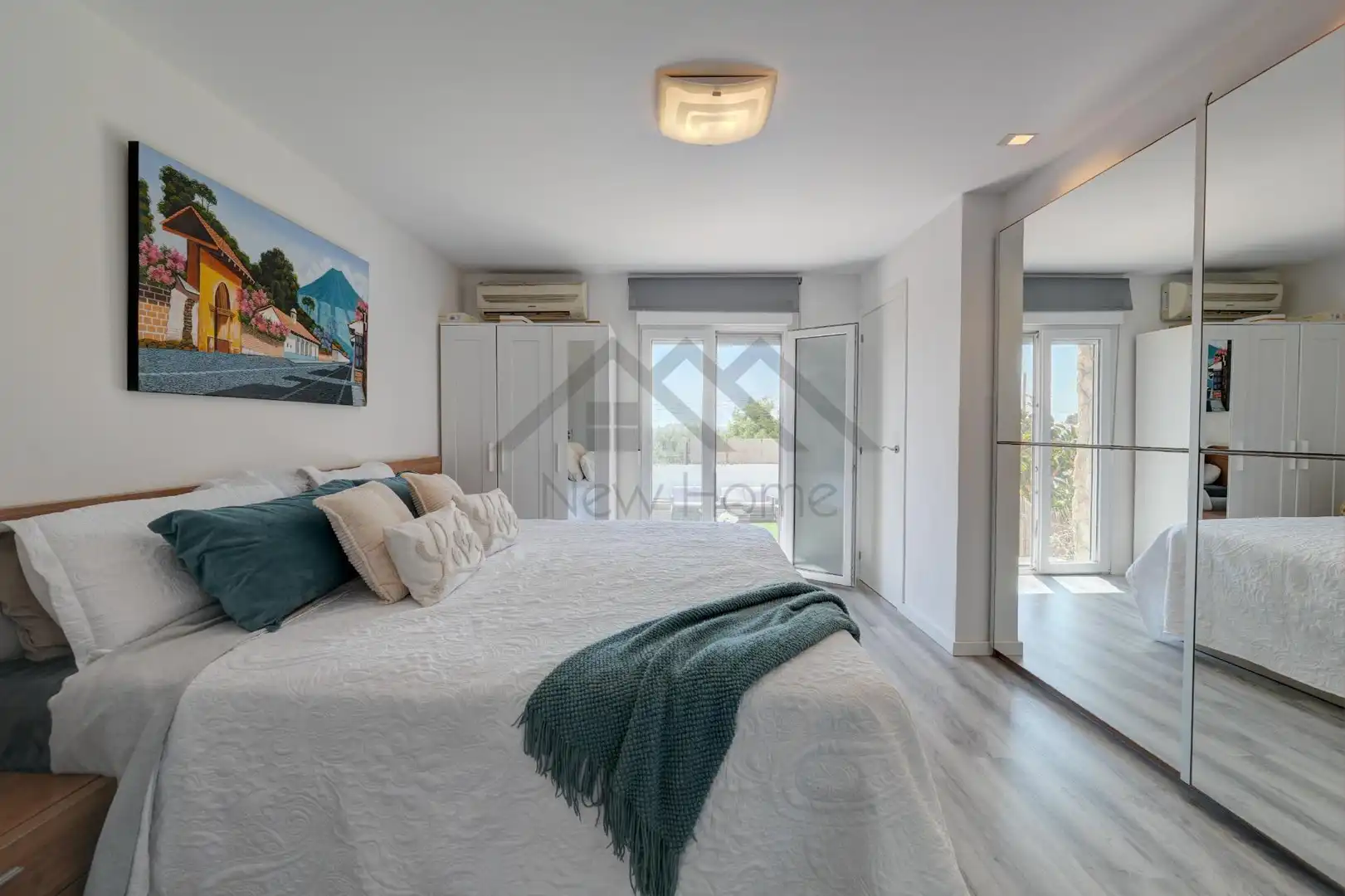 Bedroom of Houses for sale in La Pobla de Vallbona  with Air Conditioner, Heating and Private garden