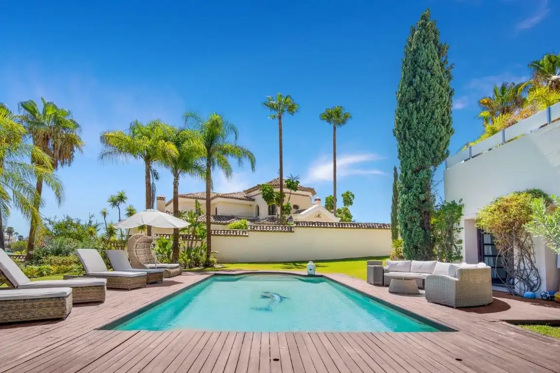 Chalet con piscina en venta en La Quinta, imagen 40