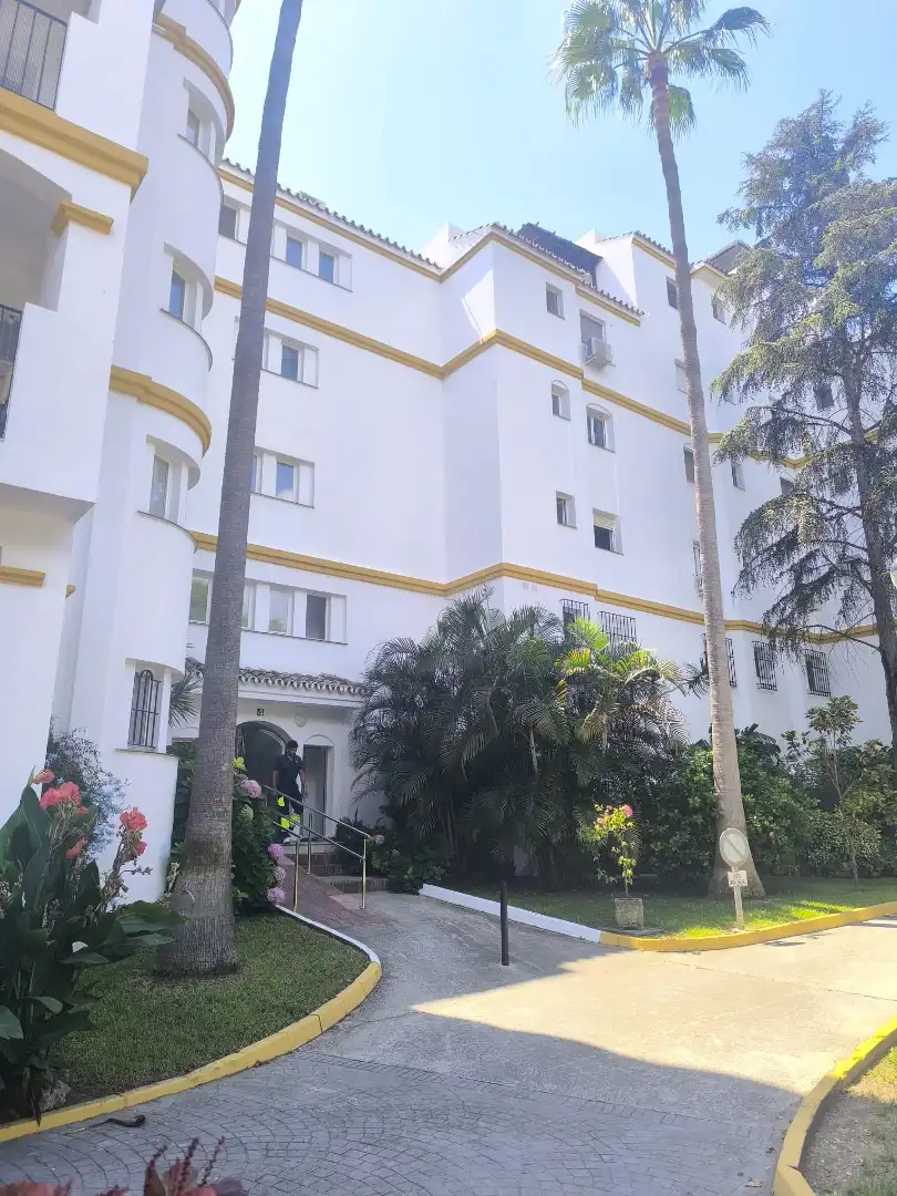 Vista exterior de Apartament de lloguer en Benalmádena amb Terrassa, Moblat i Piscina comunitària