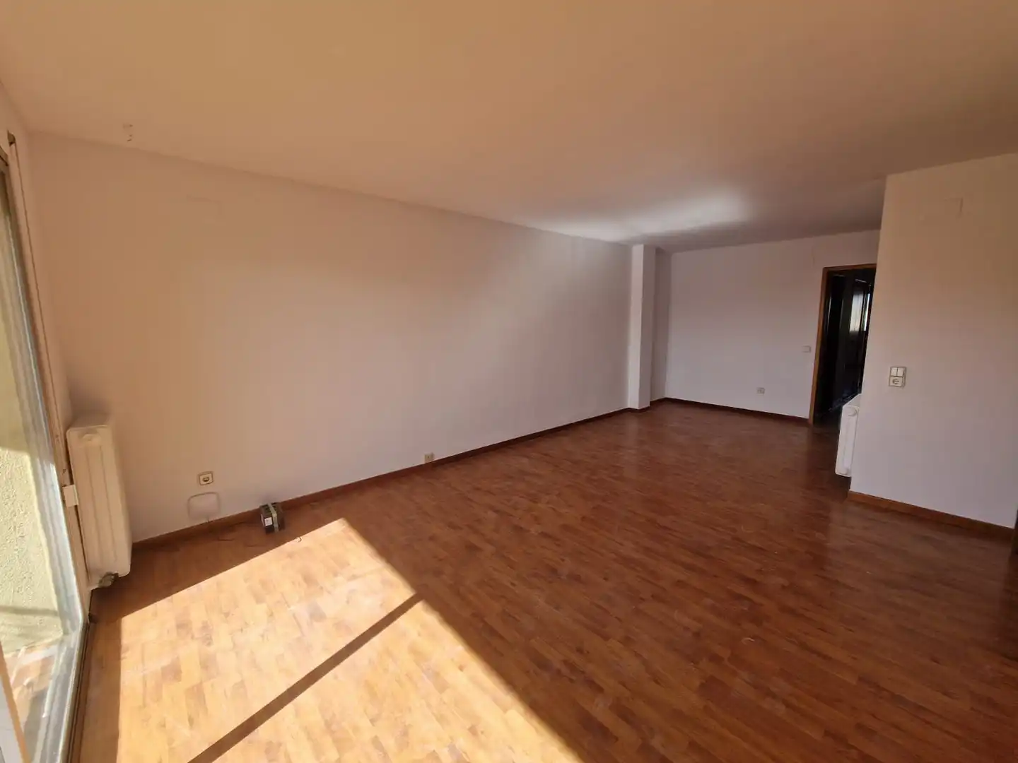 Piso en venta en Figueres con Calefacción y Balcón