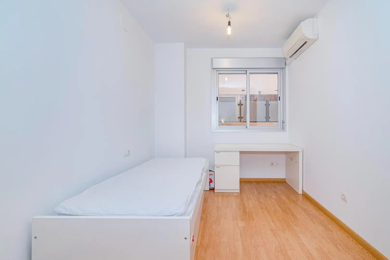 Dormitori de Planta baixa en venda en Alhendín amb Aire condicionat, Jardí privat i Terrassa
