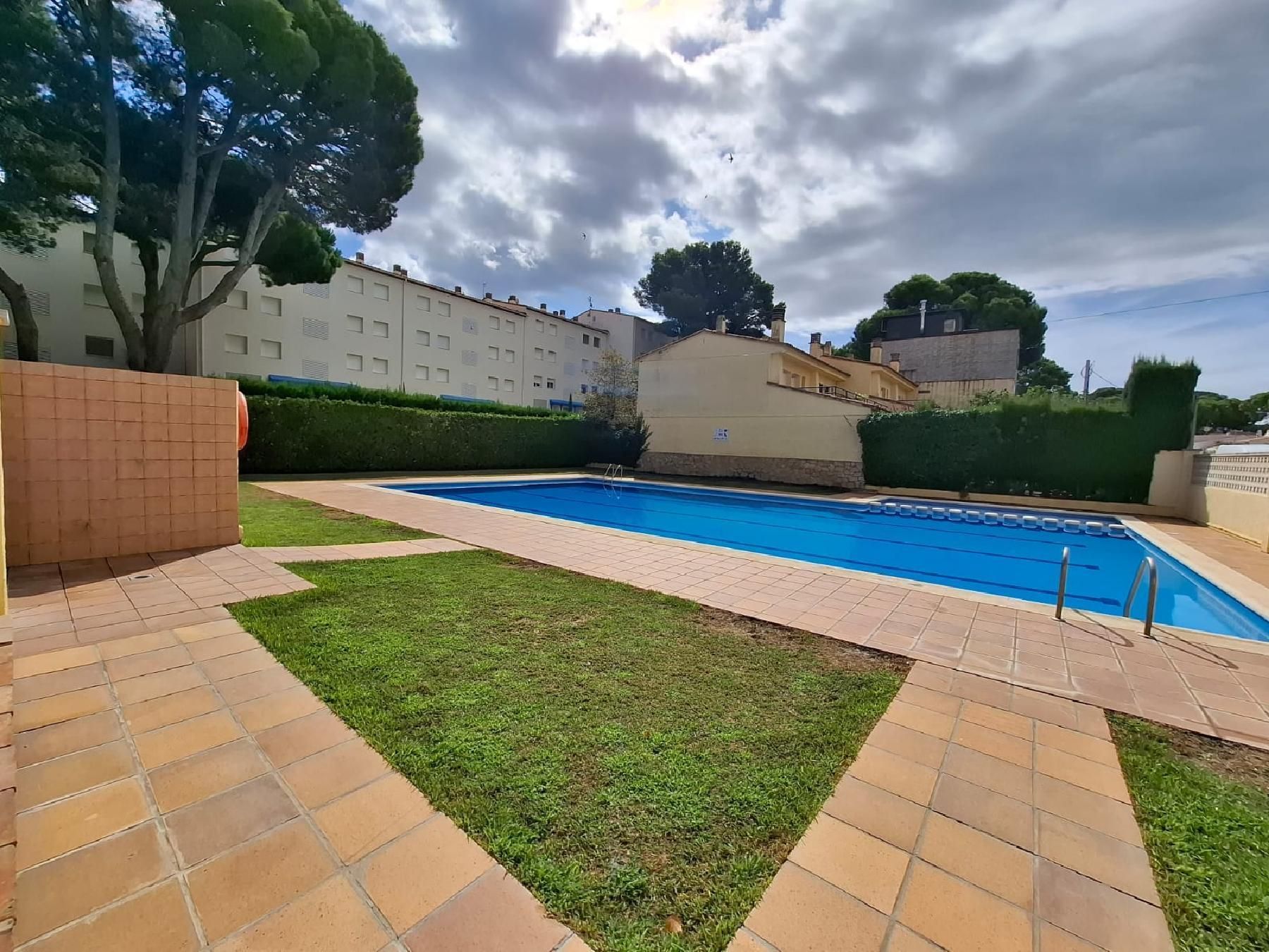 Swimming pool of Single-family semi-detached for sale in L'Escala  with Terrace and Community pool