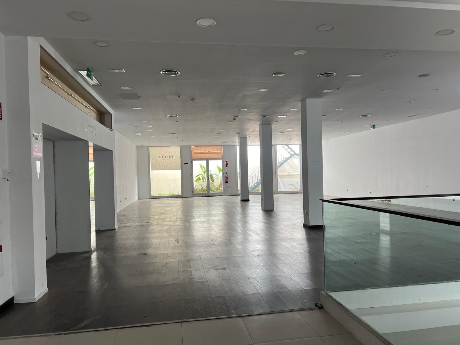 Premises to rent in  CASP, Dreta de l'Eixample, Eixample