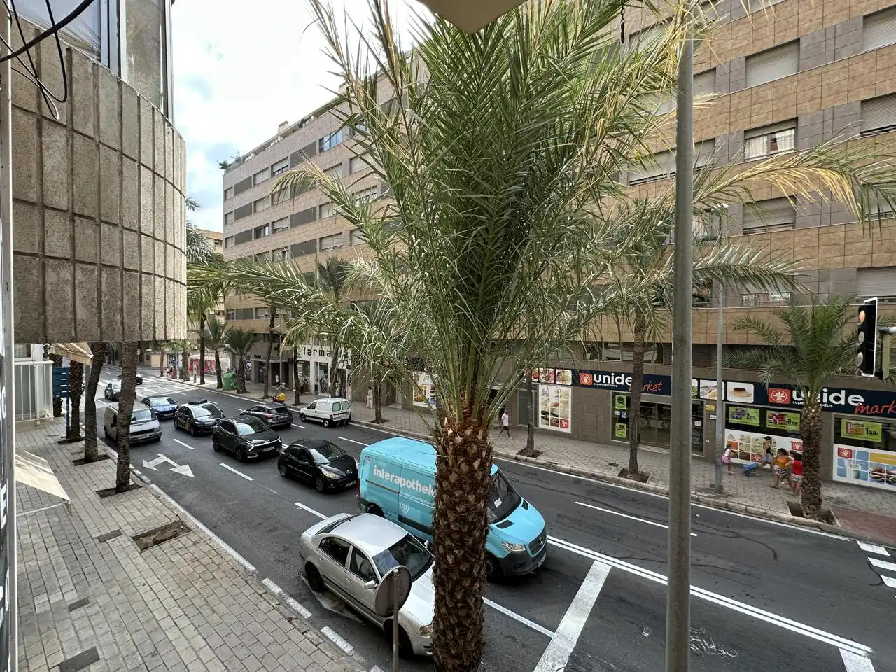 Exterior view of Office for sale in Alicante / Alacant  with Air Conditioner