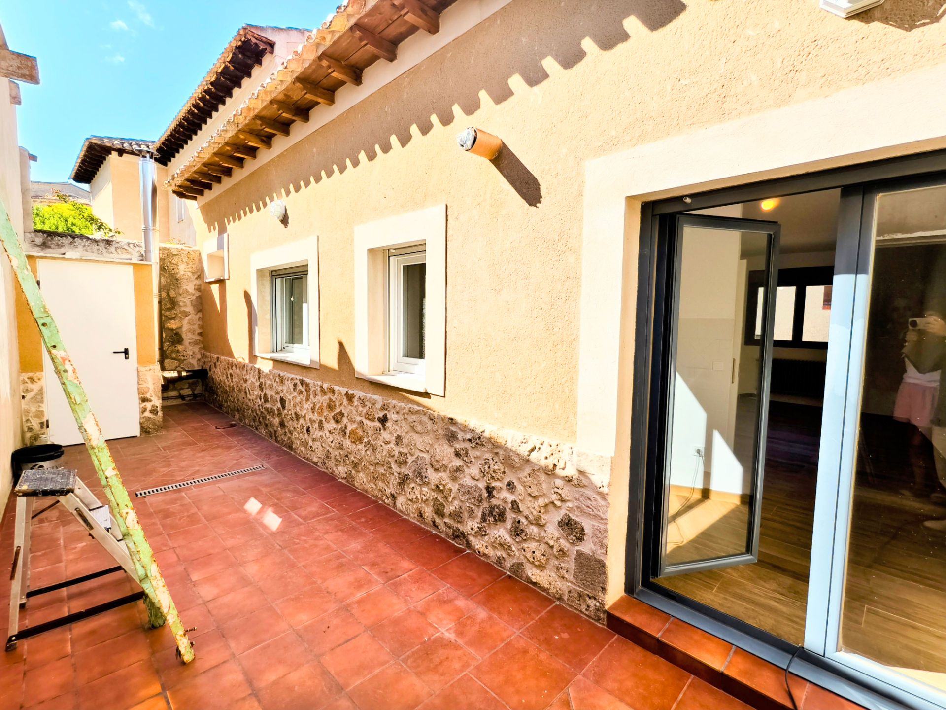 Vista exterior de Casa o chalet en venta en Ampudia con Calefacción