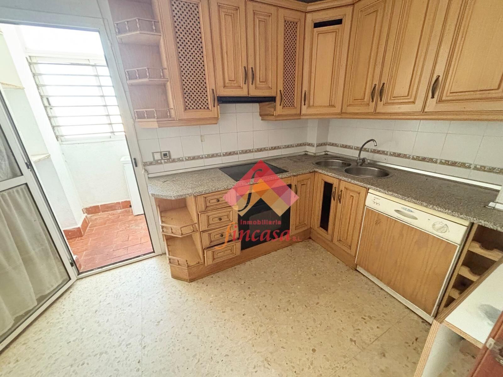 Cuina de Àtic en venda en Ronda amb Terrassa