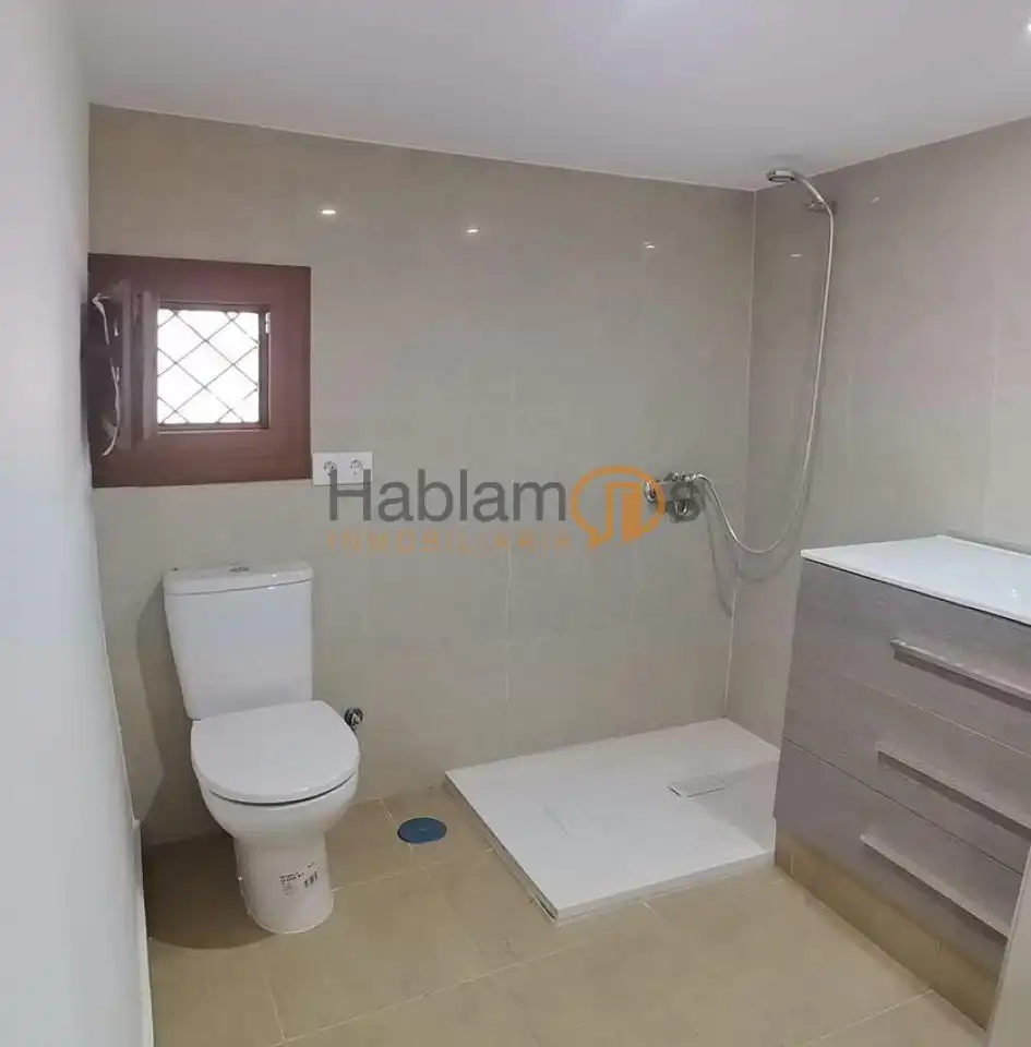 Bany de Casa o xalet en venda en Arealonga