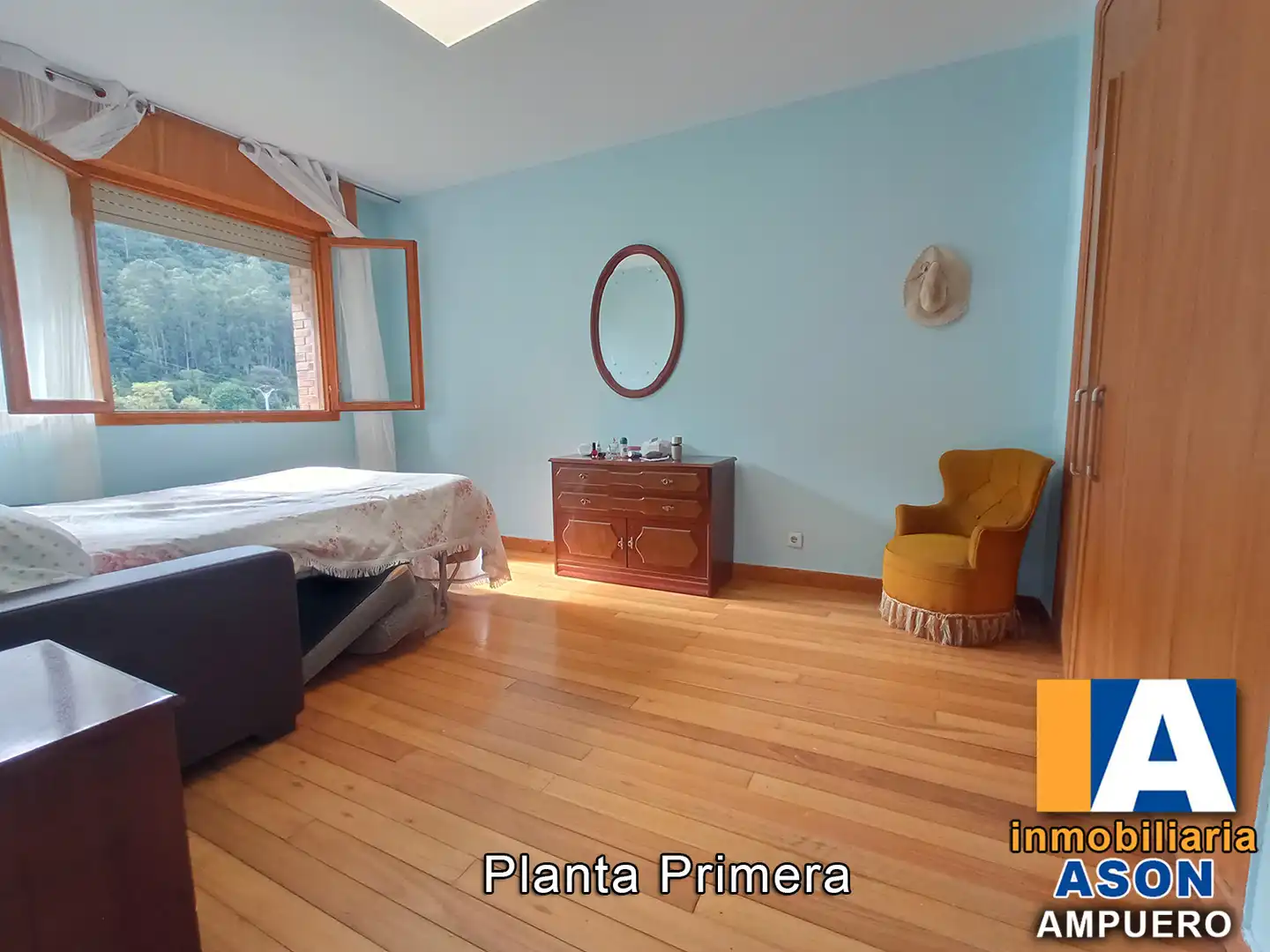 Habitación de Casa o chalet en venta en Ampuero con Jardín privado, Parquet y Terraza