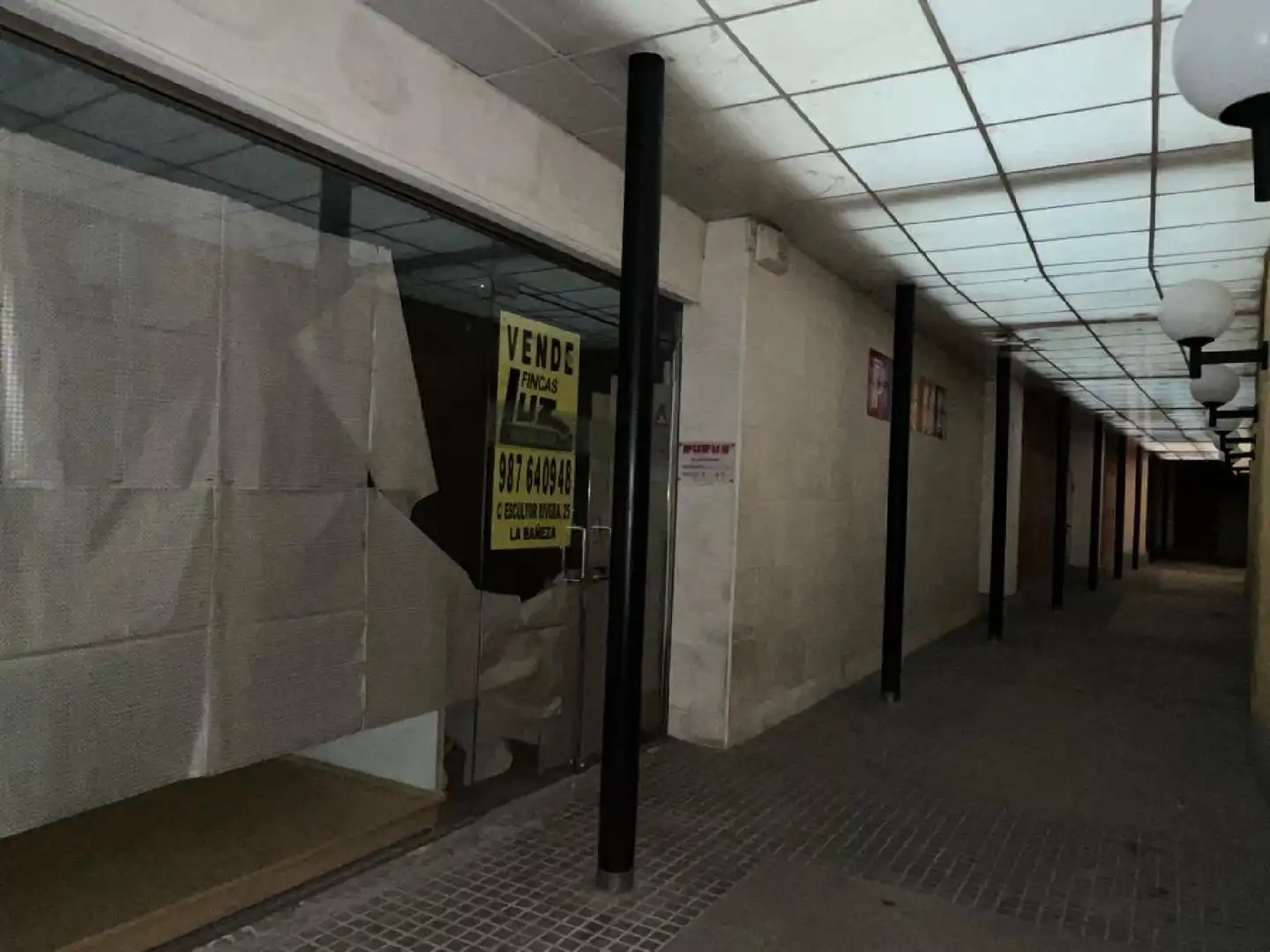 Local comercial en venta en La Bañeza, imagen 4