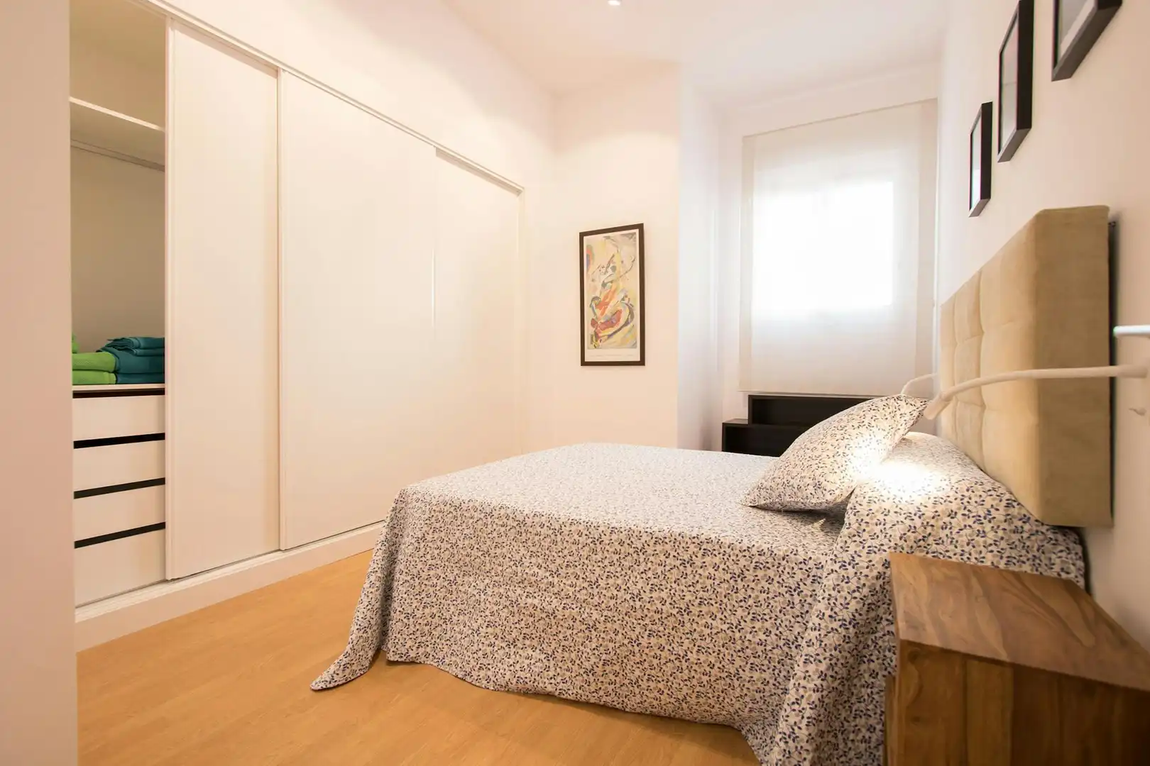 Habitación de Piso de alquiler en Sevilla con Aire acondicionado, Calefacción y Jardín privado