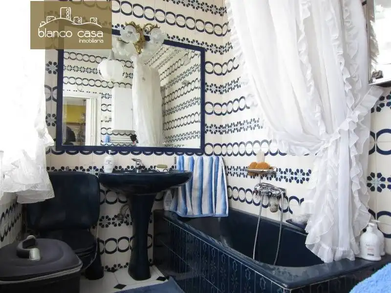 Bathroom of Houses for sale in Carballo  with Private garden, Terrace and Storage room