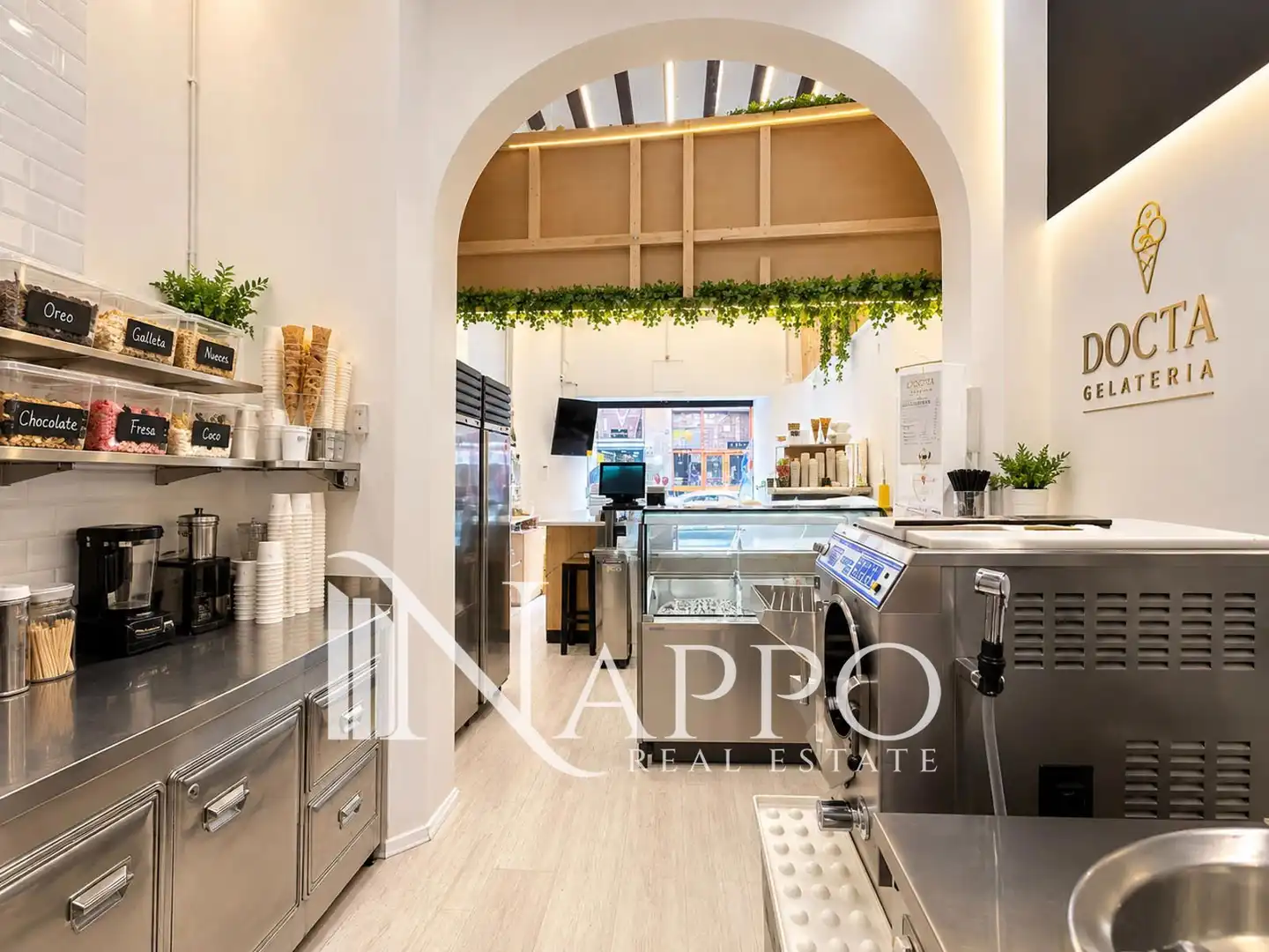 Local comercial en traspàs a Oms, imagen 7