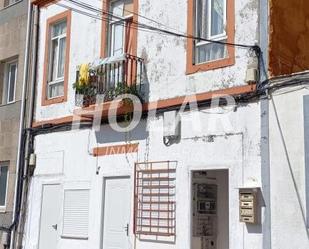 Vista exterior de Casa o xalet en venda en Vigo  amb Calefacció