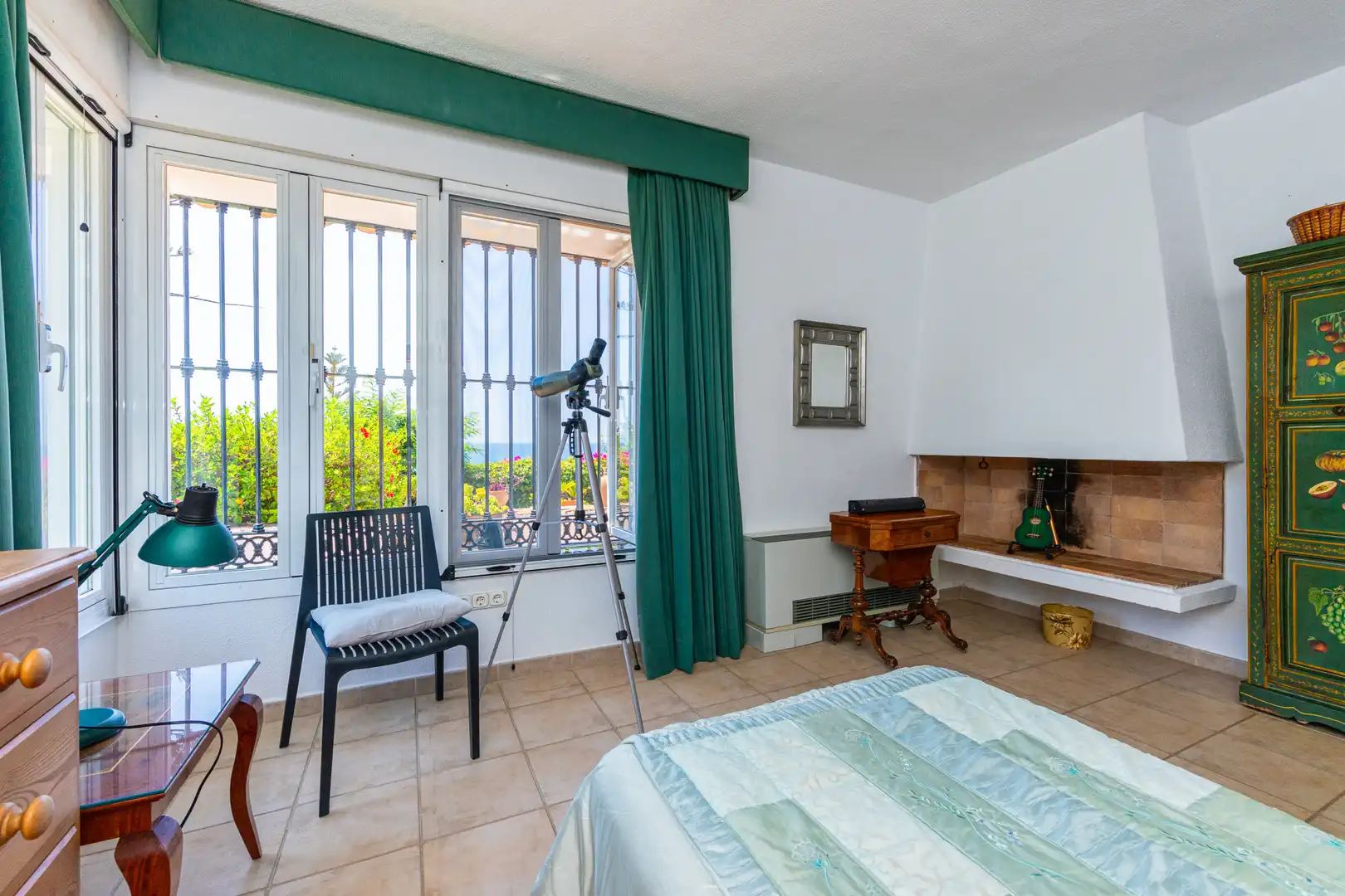 Dormitori de Casa o xalet en venda en Mijas amb Aire condicionat, Jardí privat i Terrassa