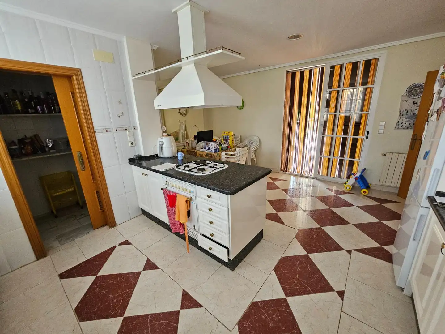 Detached house with terrace for sale in Montserrat, imagen 12