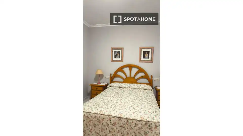 Schlafzimmer von Wohnungen zur untervermieten in O Grove   mit Klimaanlage, Terrasse und Möbliert