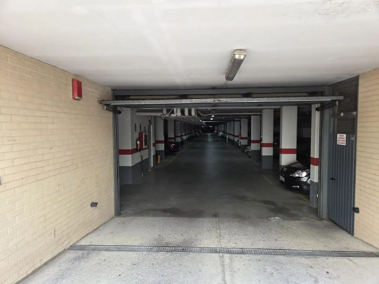 Parkplatz von Garage zum Verkauf in Zaragoza