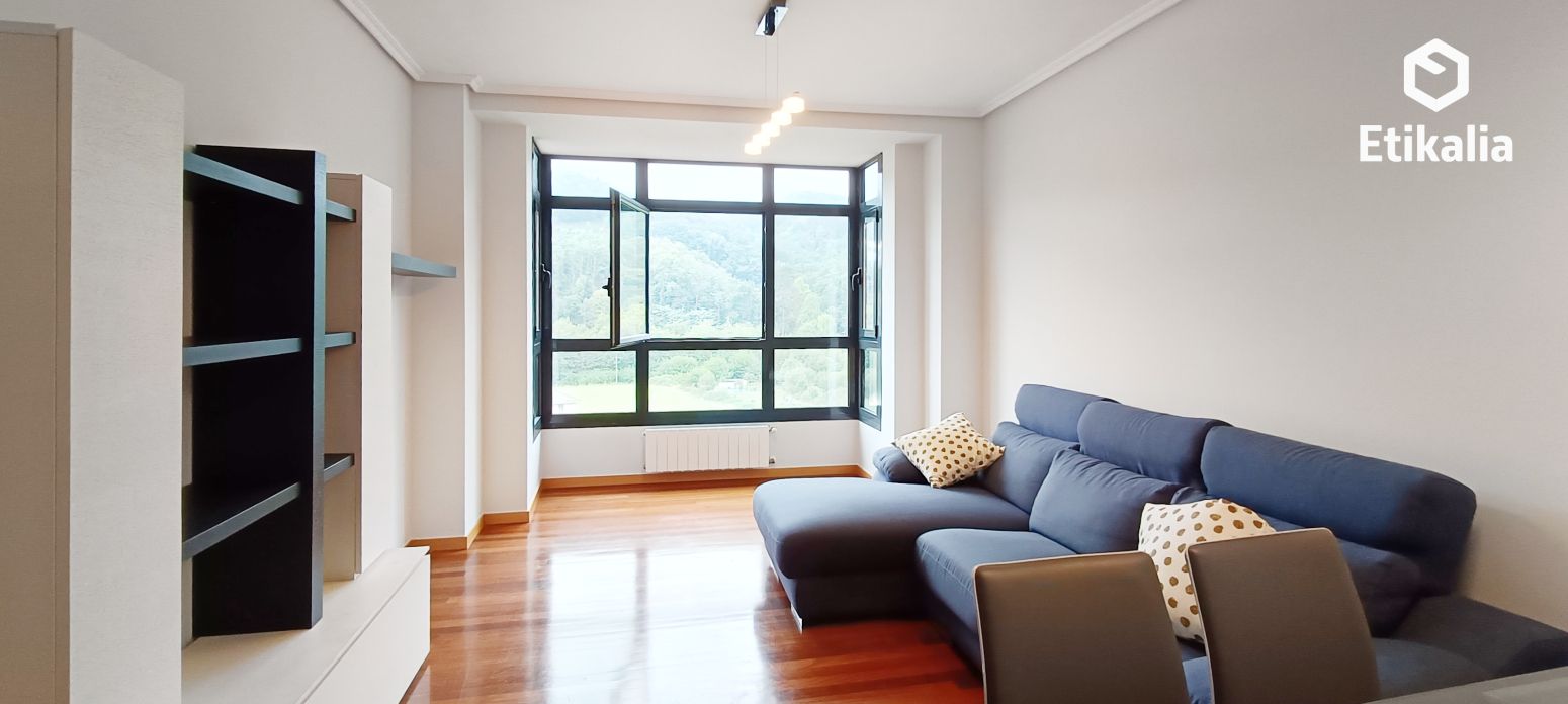 Sala de estar de Piso de alquiler en Galdakao con Calefacción y Trastero