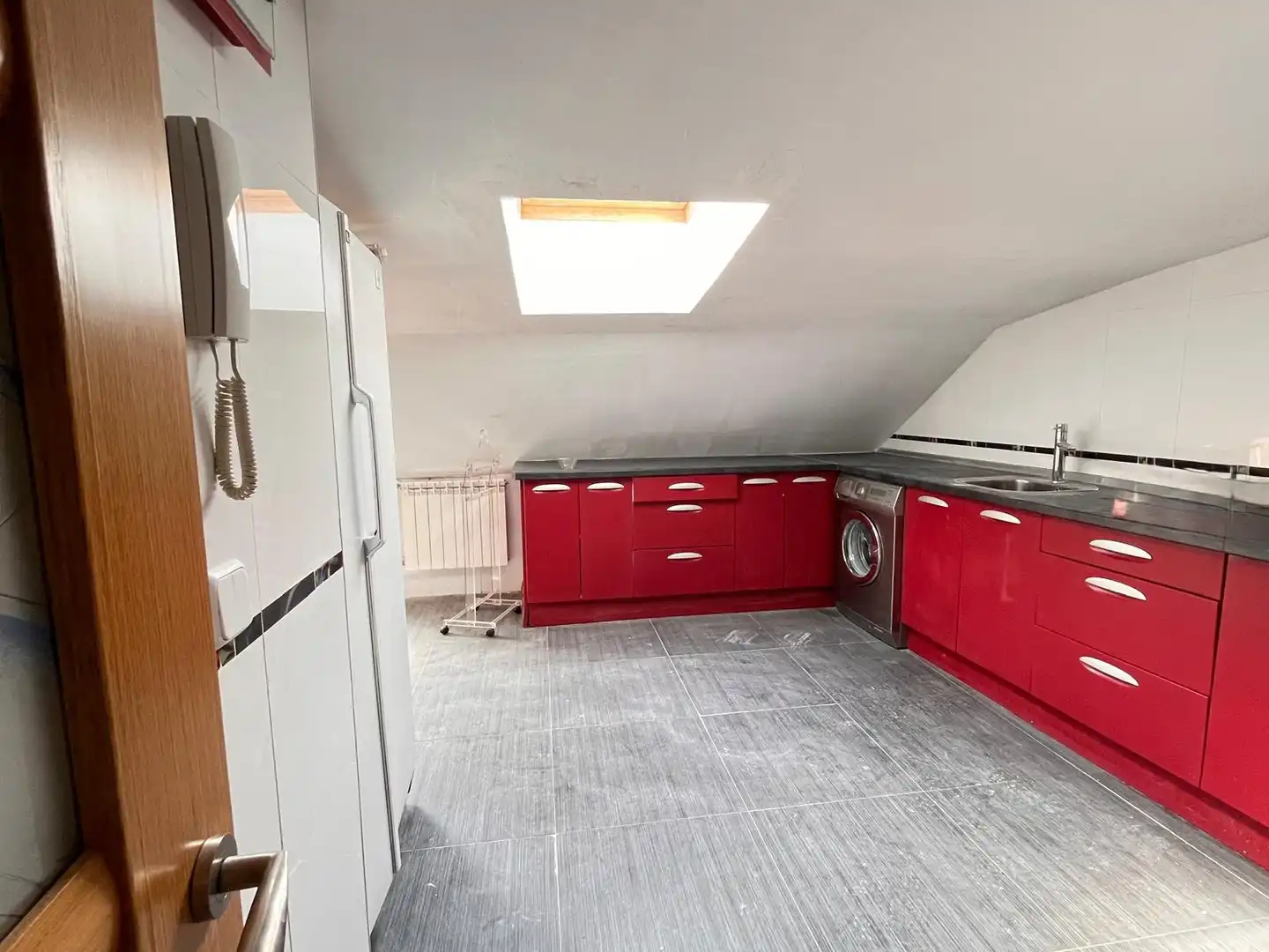 Küche von Wohnung zum Verkauf in Los Navalmorales mit Klimaanlage und Heizung