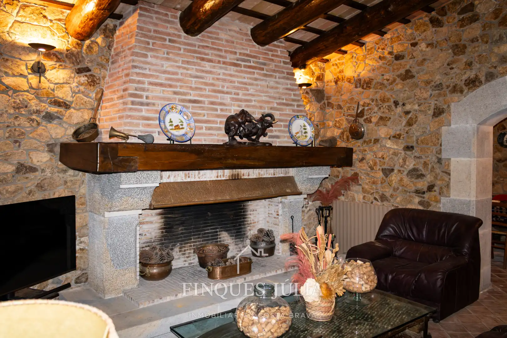 Casa amb terrassa en venda a GIV-6612, imagen 3
