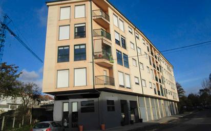 Exterior view of Flat for sale in O Carballiño    with Heating, Furnished and Oven