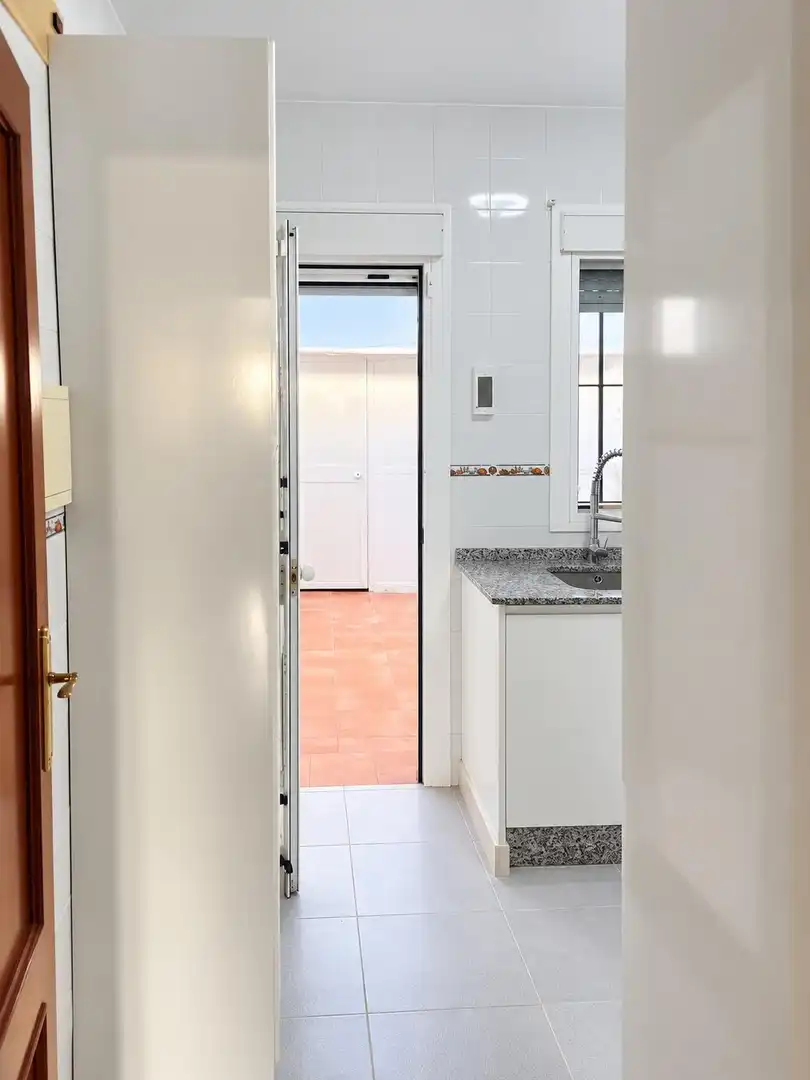 Maison mitoyenne avec terrasse à vendre à Avenida de Rota, imagen 5