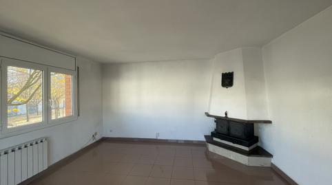 Foto 4 de Casa adosada en venda a Canigo, Maçana, Salt