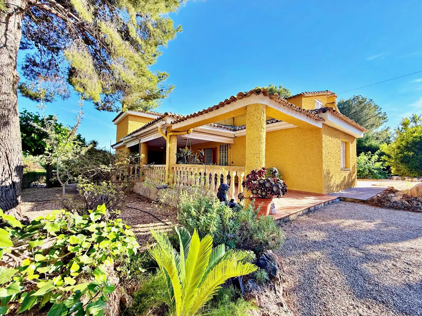 Vista exterior de Casa o chalet en venta en Olocau con Aire acondicionado, Calefacción y Terraza