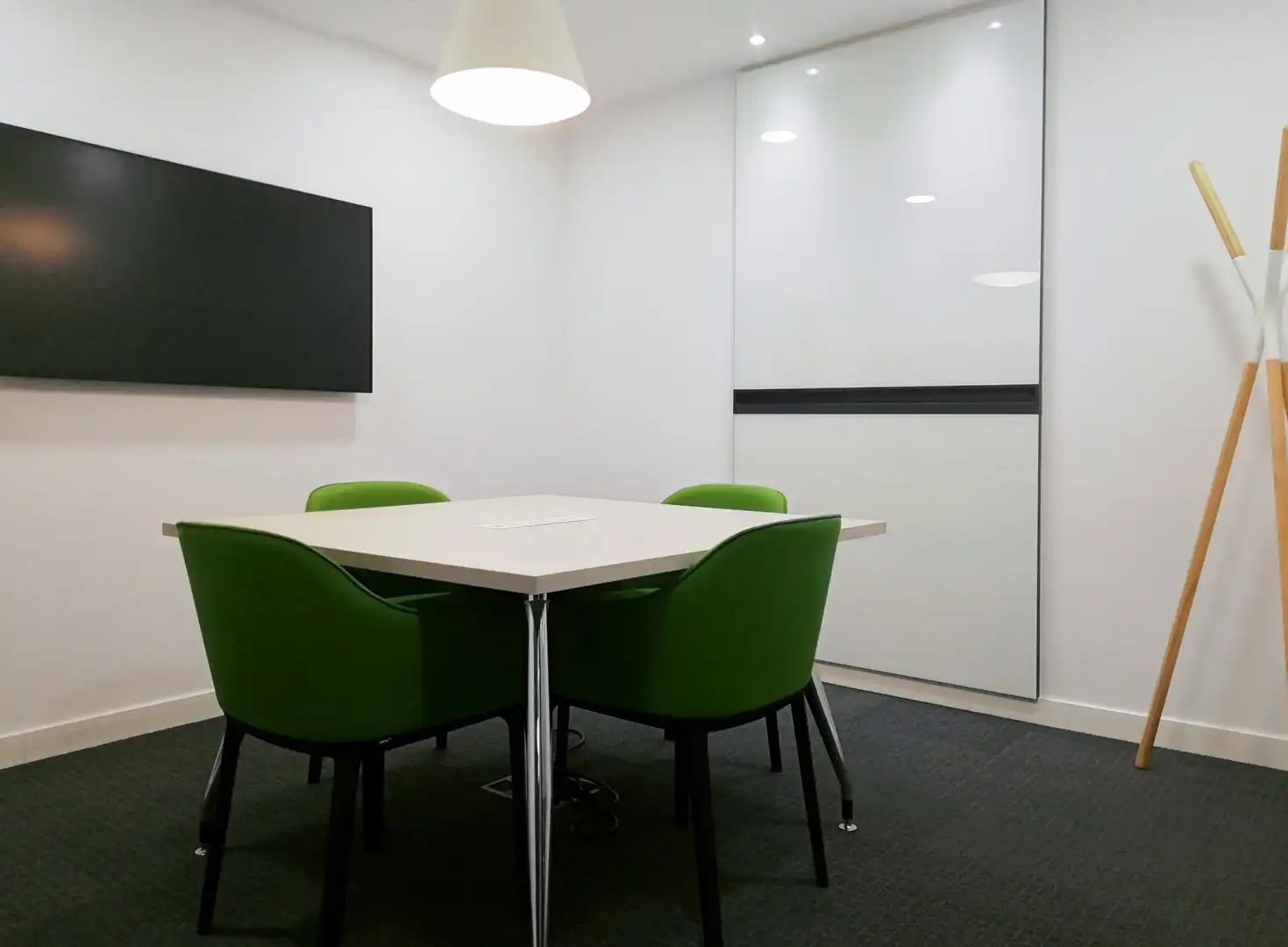 Büro zur Miete in Murcia mit Klimaanlage, Heizung und Möbliert