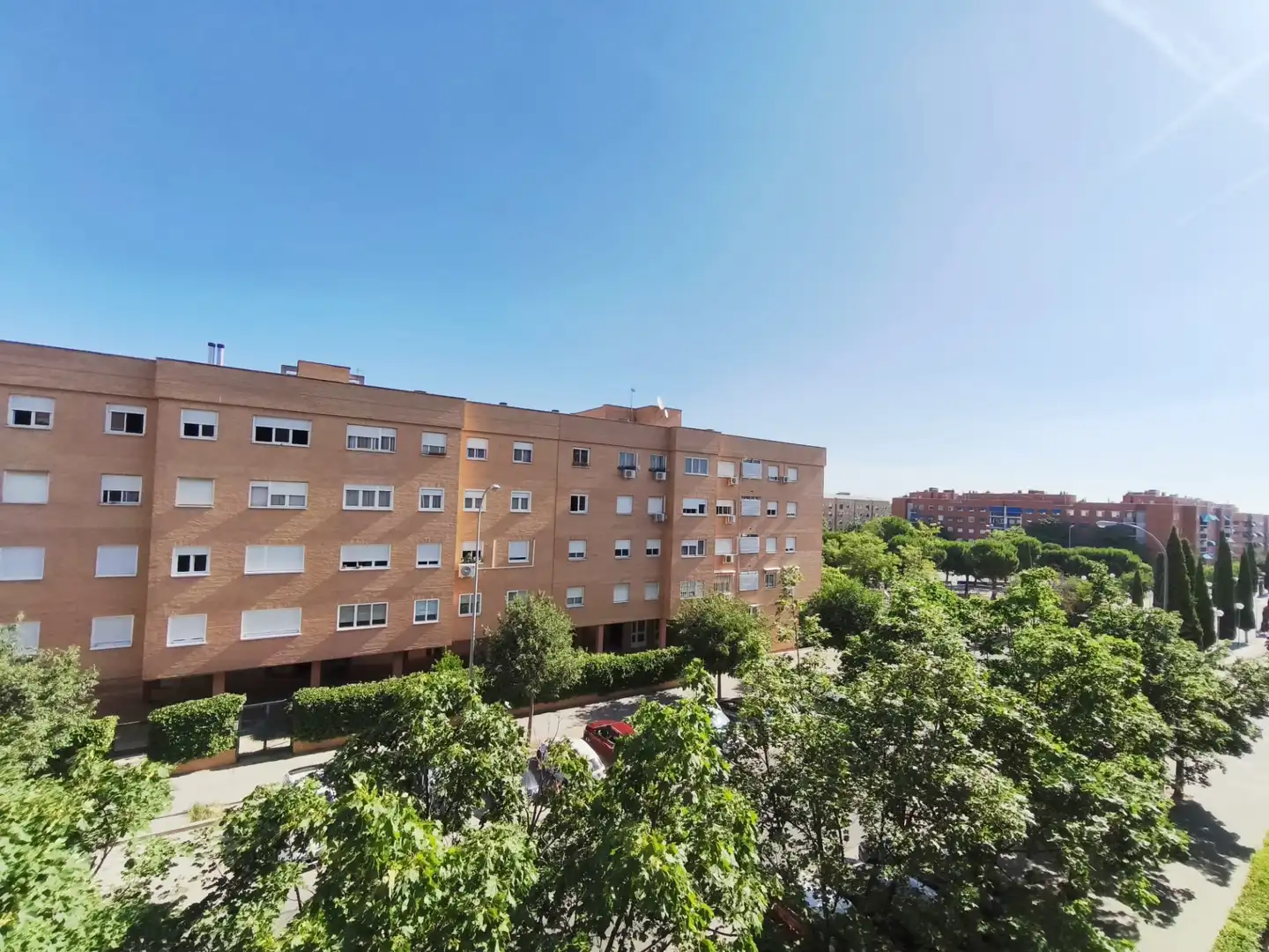 Vista exterior de Pis en venda en Leganés amb Aire condicionat, Calefacció i Jardí privat