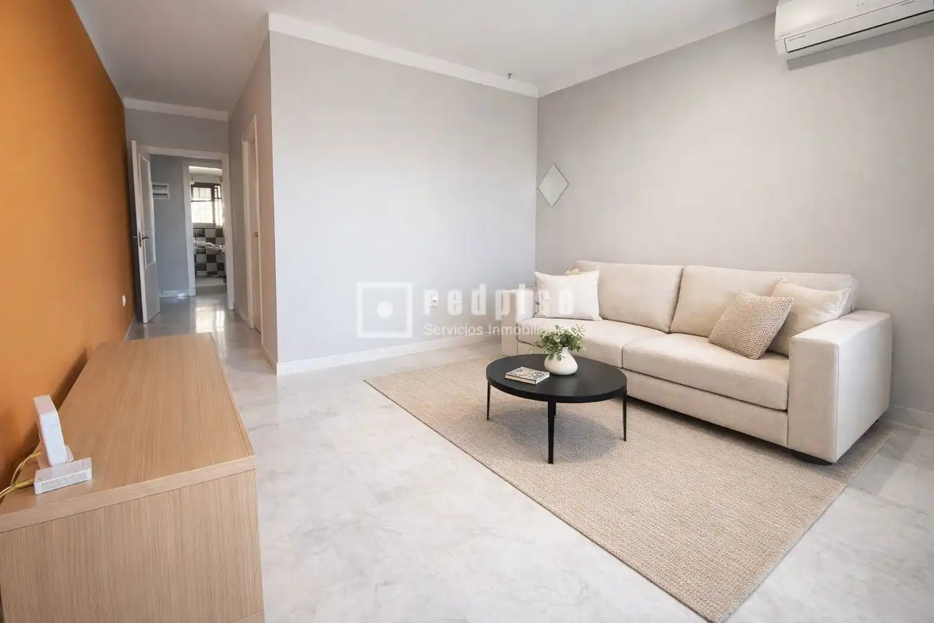 Living room of Flat for sale in Benalmádena  with Air Conditioner and Terrace