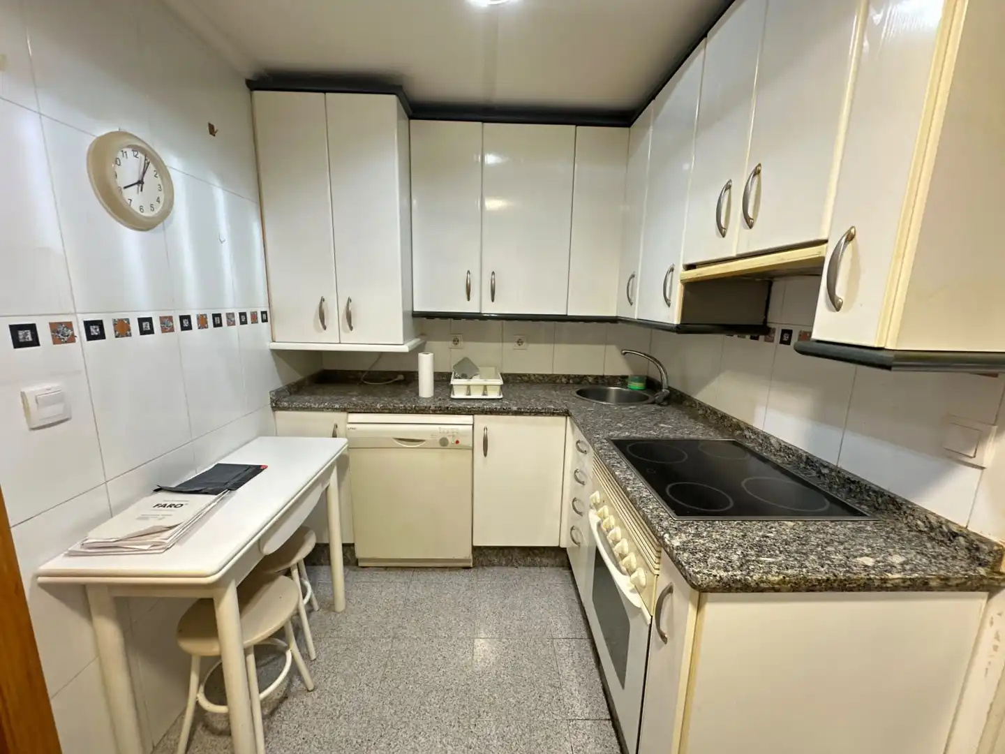 Cocina de Ático en venta en Santa Marta de Tormes con Calefacción, Terraza y Amueblado