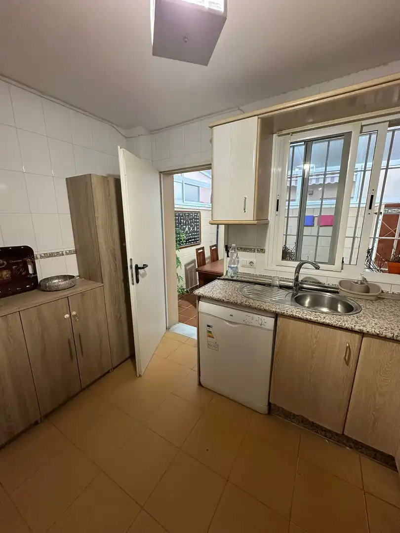 Kitchen of Detached homes for rent in Algeciras  with Furnished