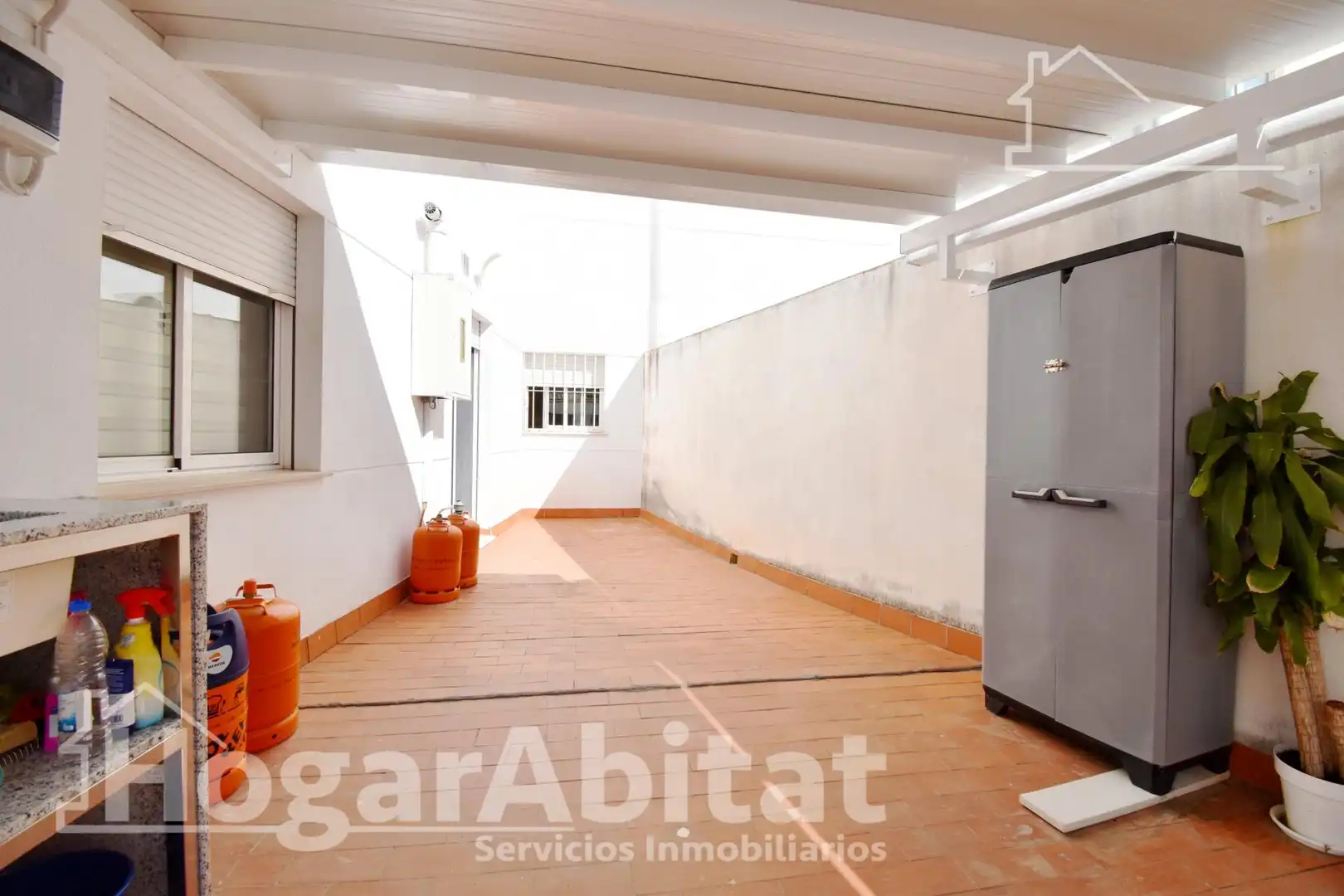 Vista exterior de Piso en venta en Oliva con Aire acondicionado, Calefacción y Terraza