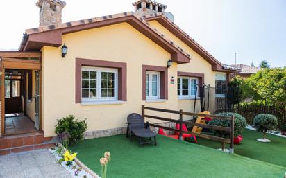 Vista exterior de Casa o xalet en venda en Los Molinos amb Terrassa