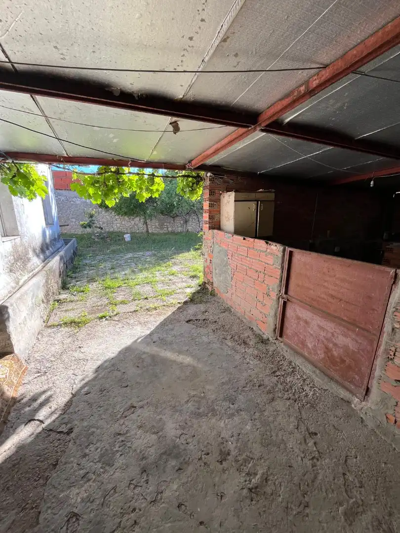 Casa o xalet en venda en La Parrilla  amb Calefacció, Terrassa i Traster