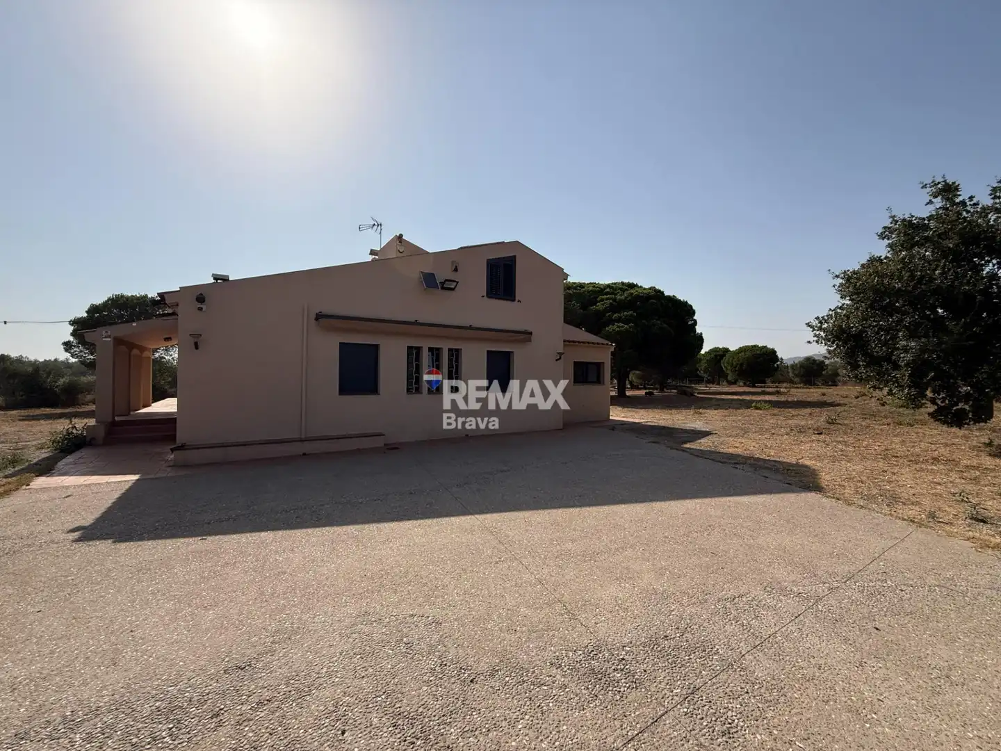 Vista exterior de Finca rústica en venta en Roses con Aire acondicionado, Calefacción y Jardín privado