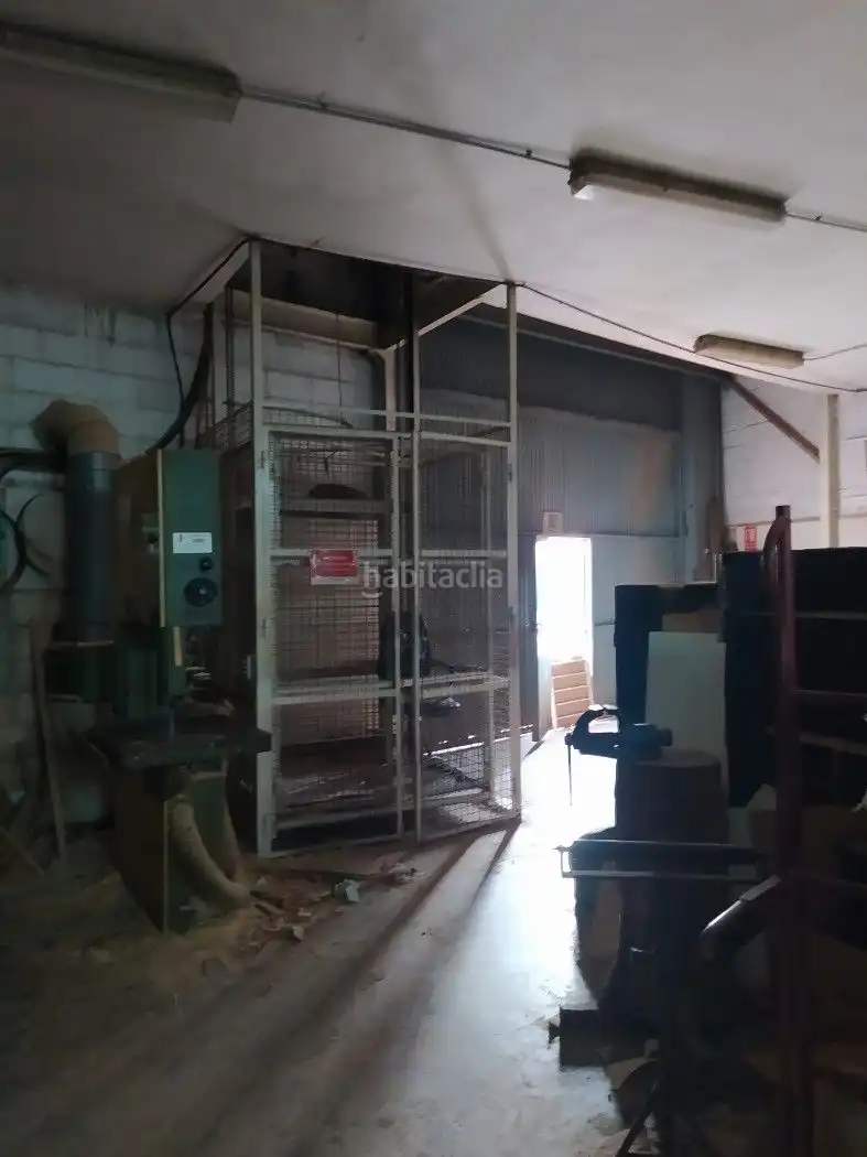 Industrial building for sale in Avinguda Castelló 158, imagen 3